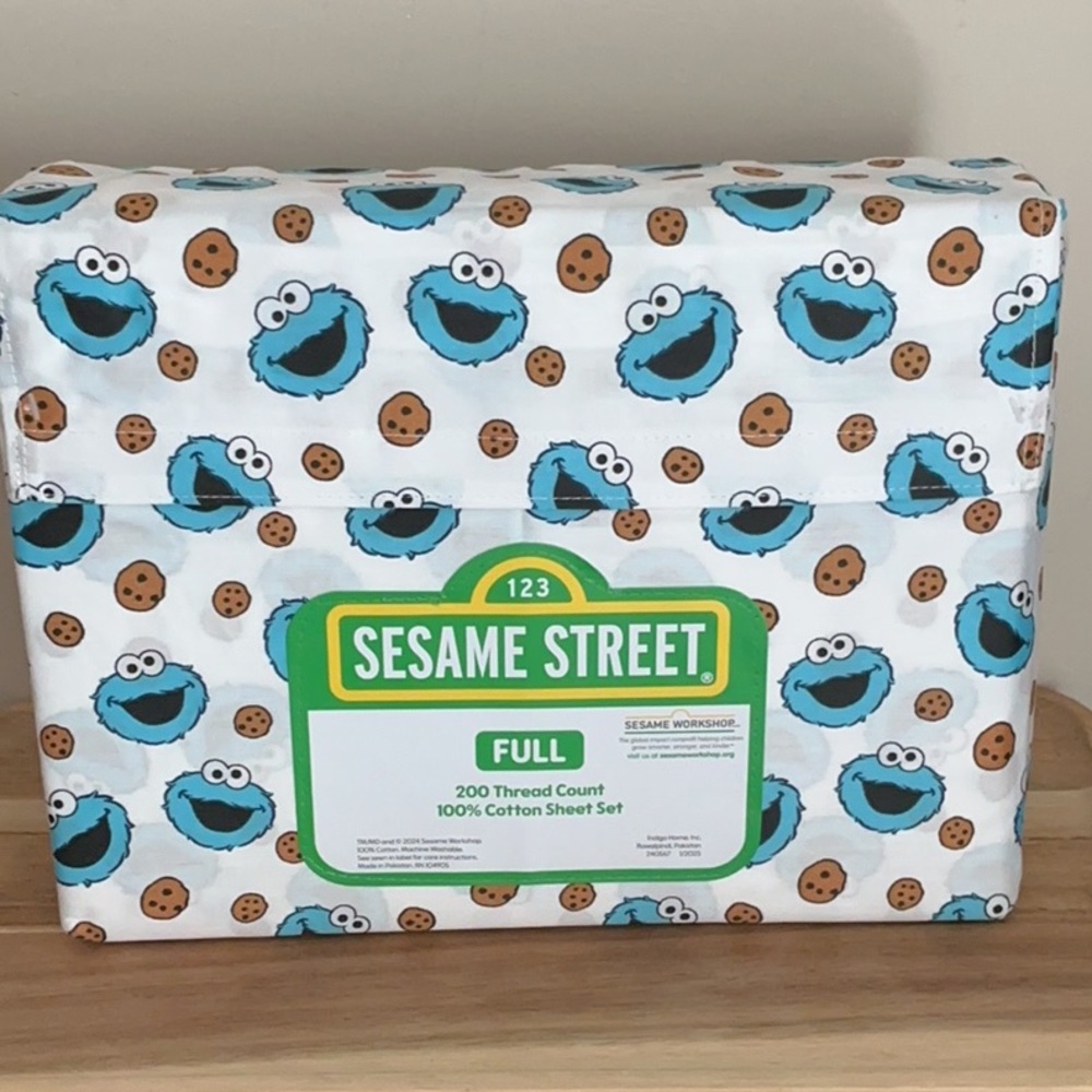 Sesame Street Cookie Monster Blue and White Sheet Set - Full Size 100% Cotton